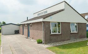 Luxury Holiday Home in Egmond aan den Hoef with Garden